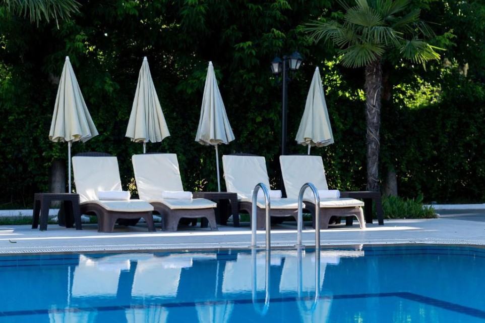 محوطه هتل محوطه هتل