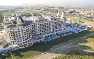 محوطه هتل محوطه هتل