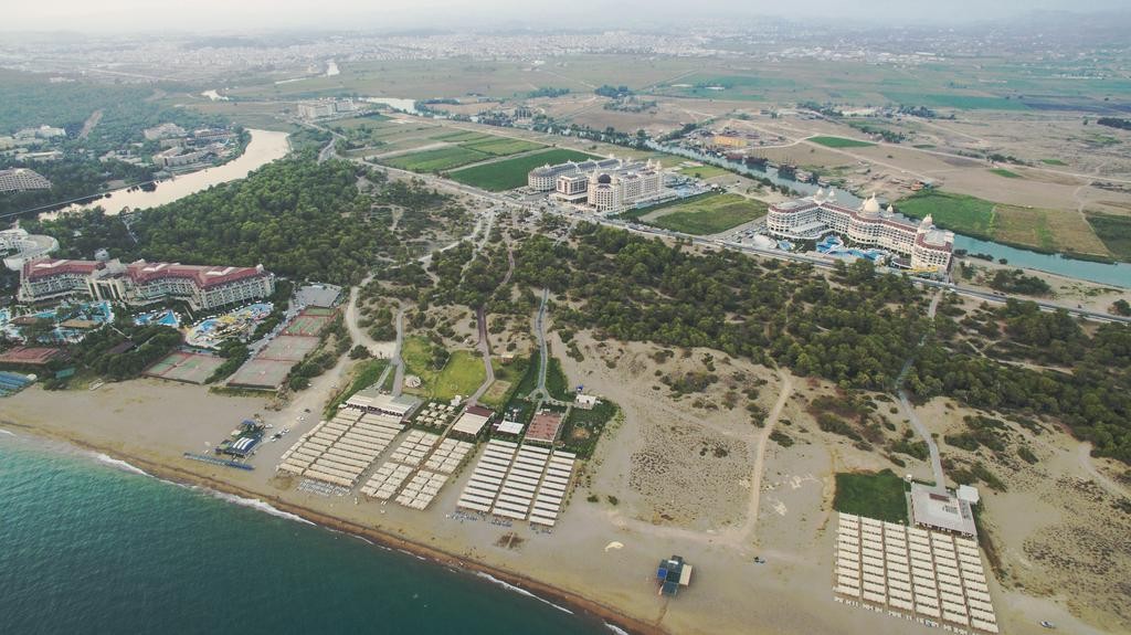 محوطه هتل محوطه هتل