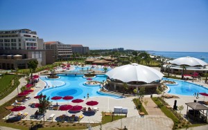 محوطه هتل محوطه هتل