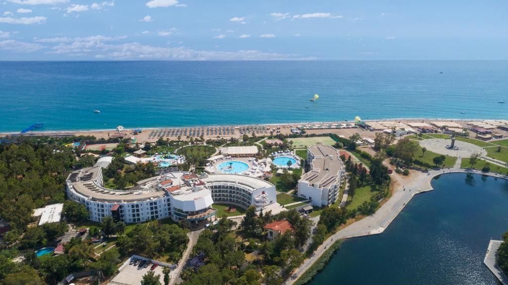 محوطه هتل محوطه هتل