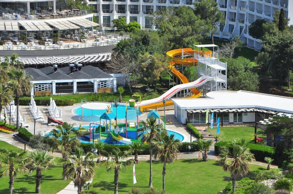 محوطه هتل محوطه هتل