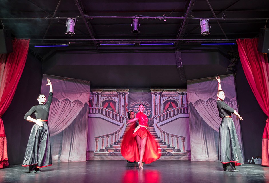 کلاب شبانه کلاب شبانه