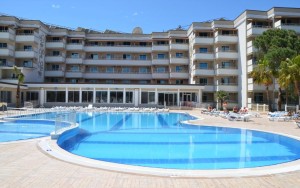 محوطه هتل محوطه هتل