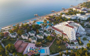 محوطه هتل محوطه هتل