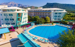 محوطه هتل محوطه هتل