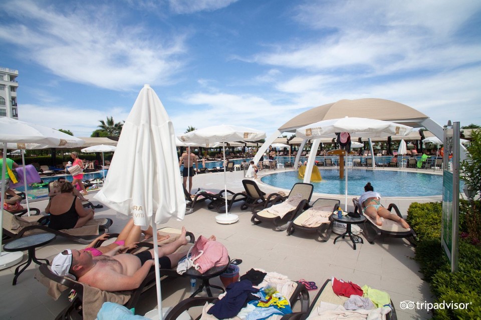 محوطه هتل محوطه هتل