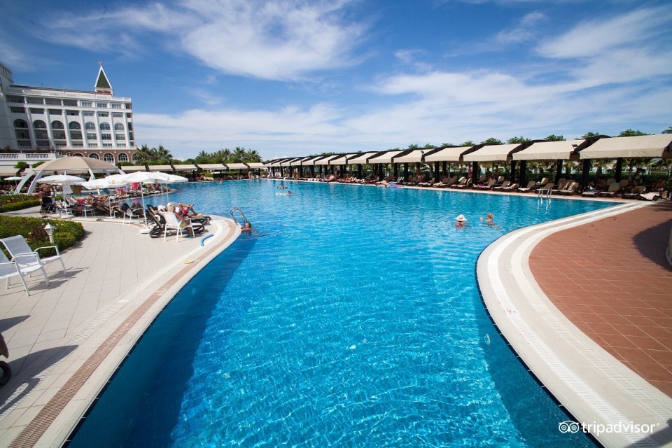 محوطه هتل محوطه هتل