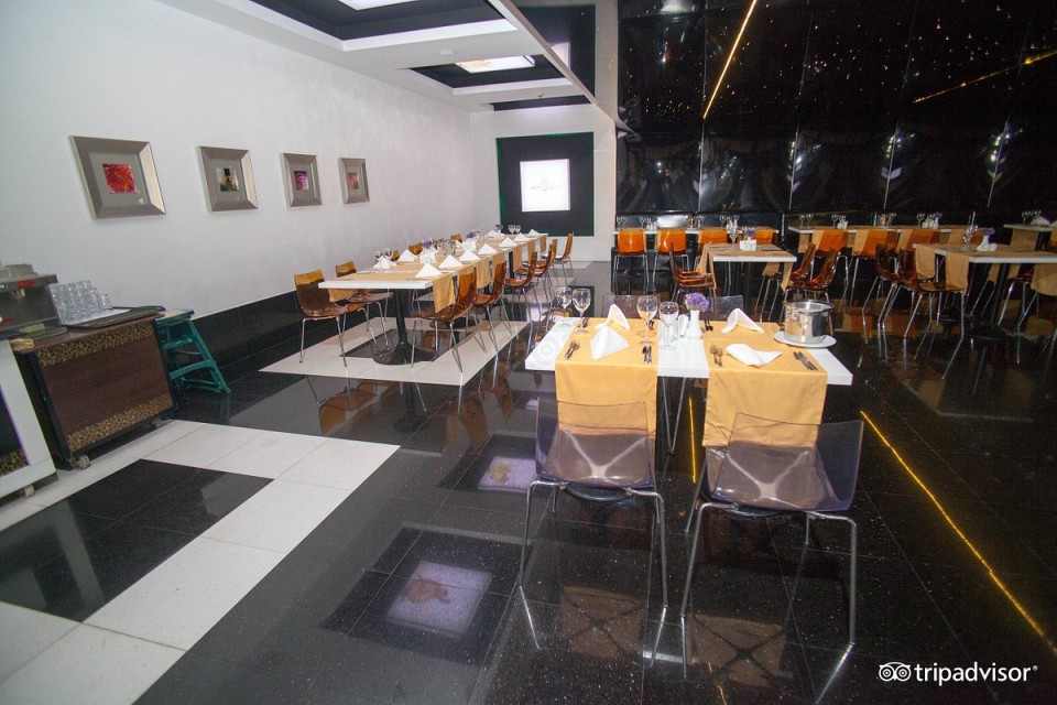 رستوران رستوران