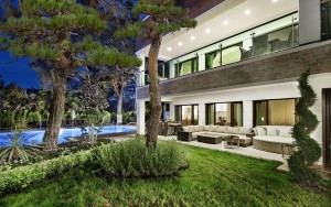 محوطه هتل محوطه هتل