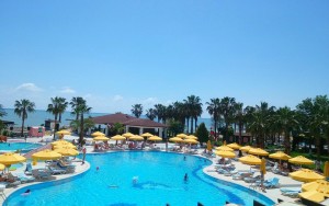 محوطه هتل محوطه هتل