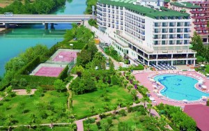 محوطه هتل محوطه هتل