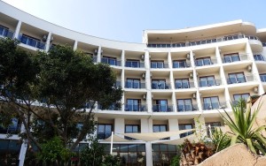 محوطه هتل محوطه هتل