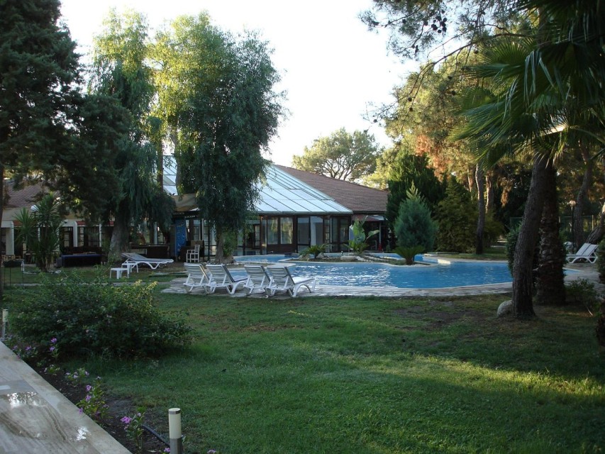 محوطه هتل محوطه هتل