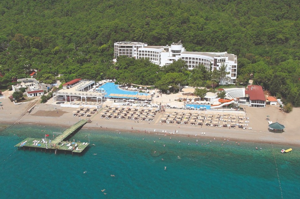 محوطه هتل محوطه هتل