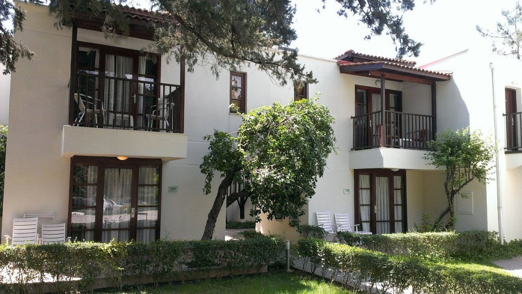 محوطه هتل محوطه هتل