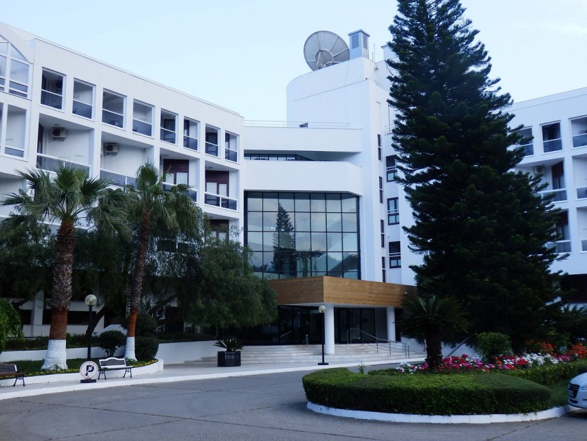 محوطه هتل محوطه هتل