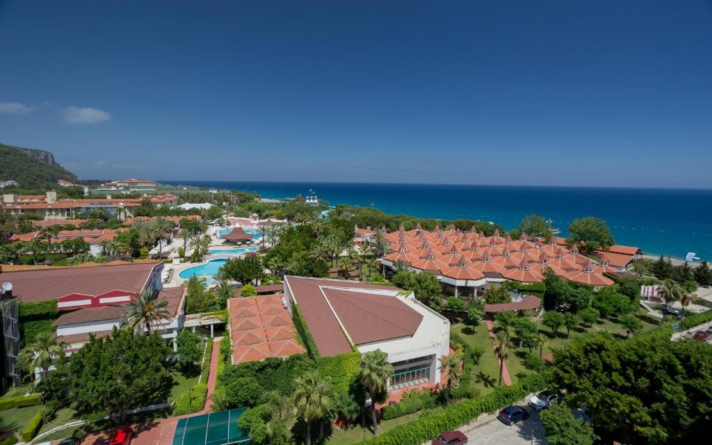 محوطه هتل محوطه هتل