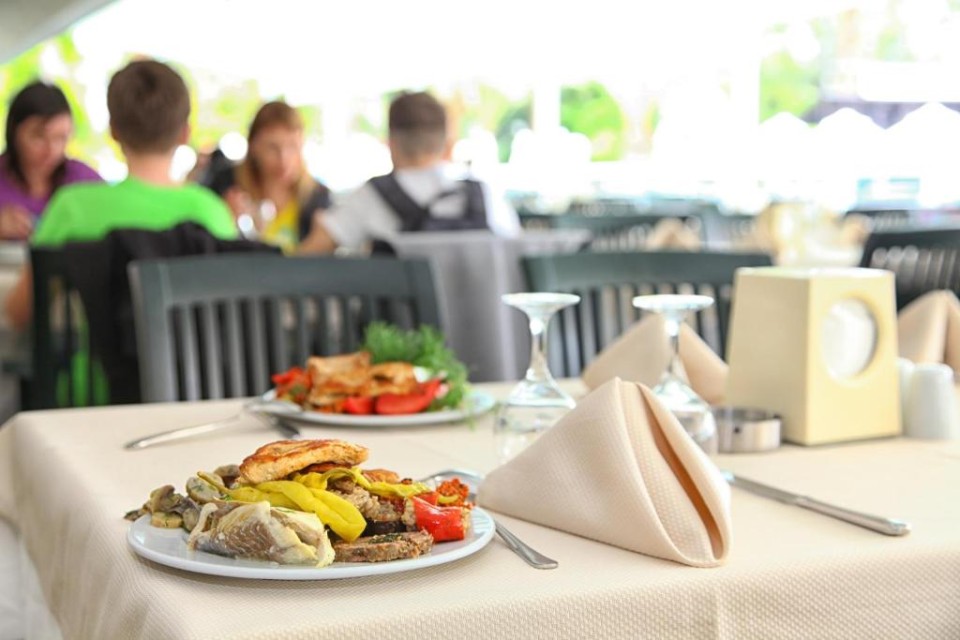 رستوران رستوران