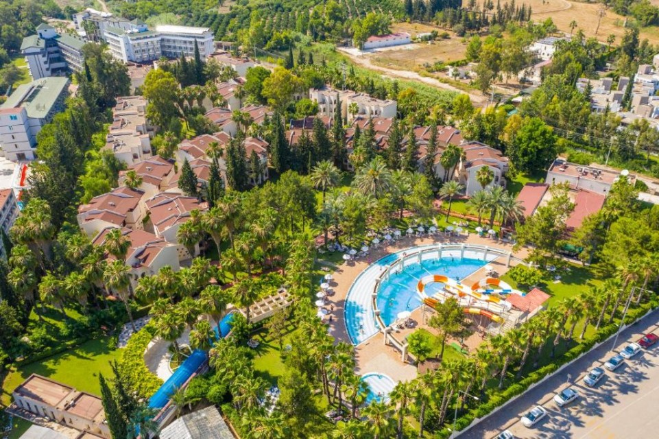 محوطه هتل محوطه هتل