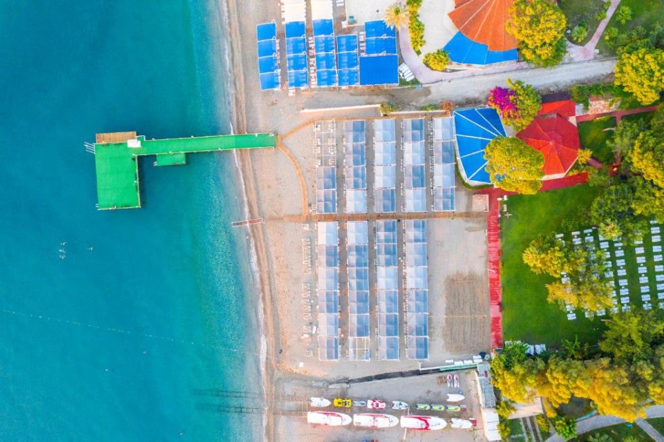 محوطه هتل محوطه هتل