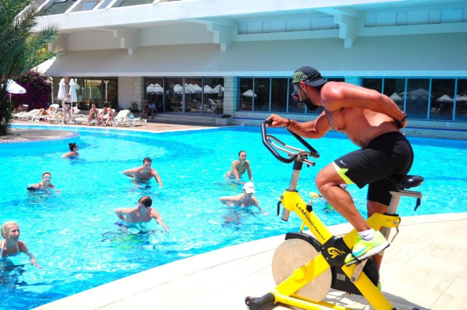 محوطه هتل محوطه هتل