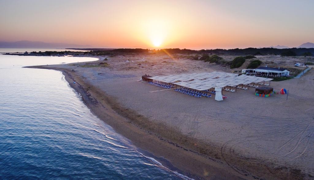 محوطه هتل محوطه هتل