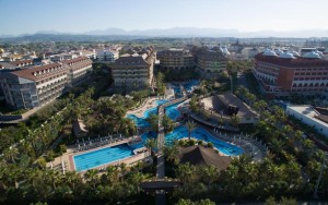 محوطه هتل محوطه هتل