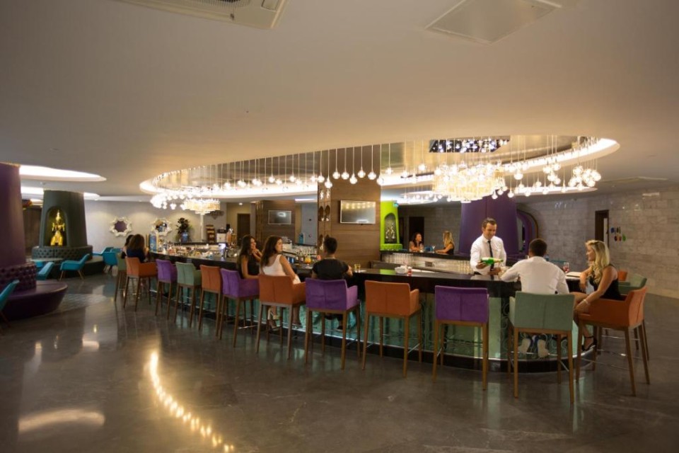 رستوران رستوران