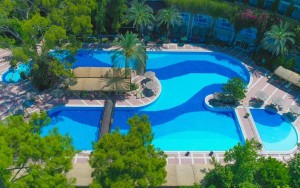 محوطه هتل محوطه هتل