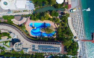 محوطه هتل محوطه هتل