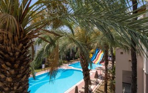 محوطه هتل محوطه هتل