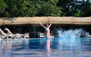 محوطه هتل محوطه هتل