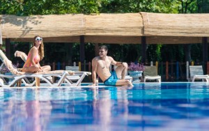 محوطه هتل محوطه هتل