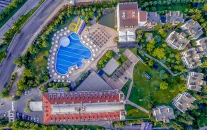 محوطه هتل محوطه هتل