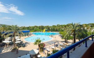 محوطه هتل محوطه هتل