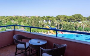 محوطه هتل محوطه هتل