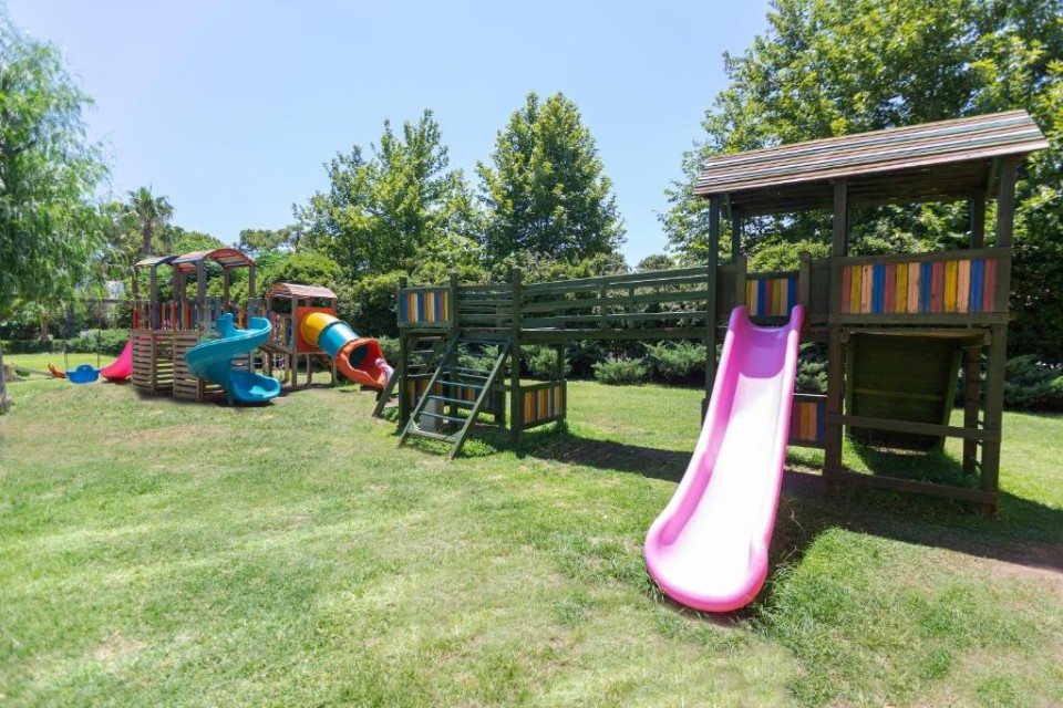 محوطه هتل محوطه هتل