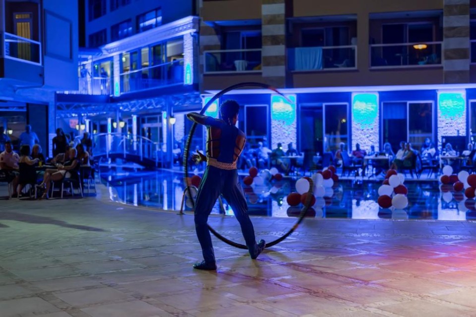 سرگرمی شبانه