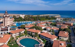 محوطه هتل محوطه هتل