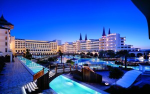 محوطه هتل محوطه هتل