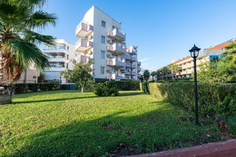 محوطه هتل محوطه هتل