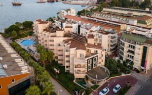 محوطه هتل محوطه هتل