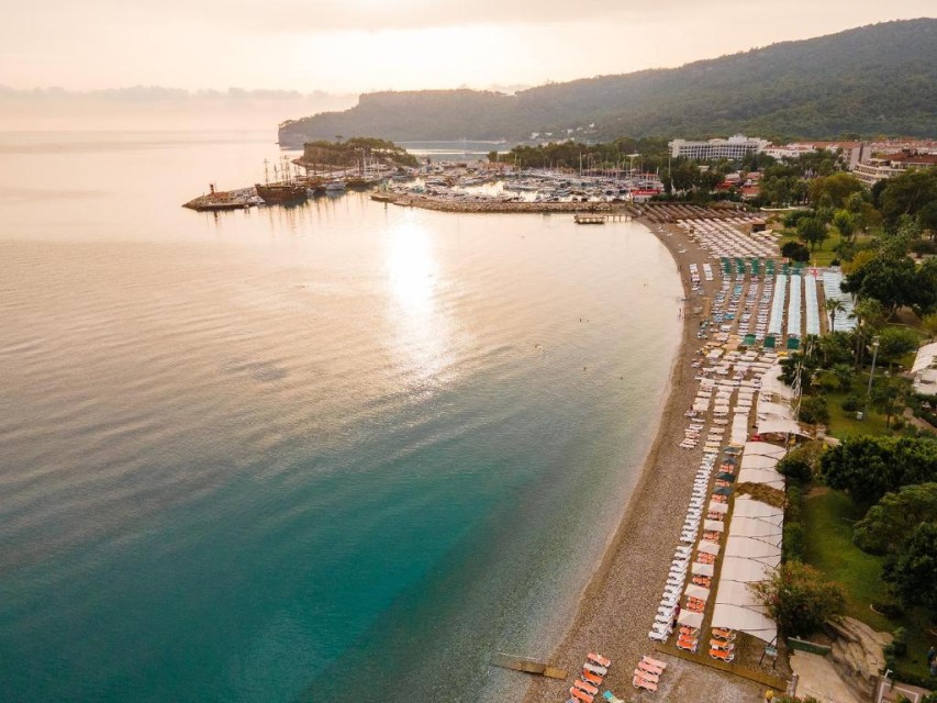 محوطه هتل محوطه هتل