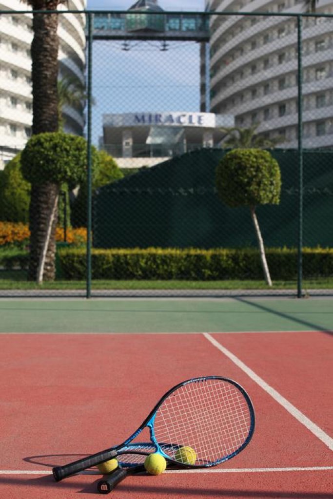 زمین تنیس