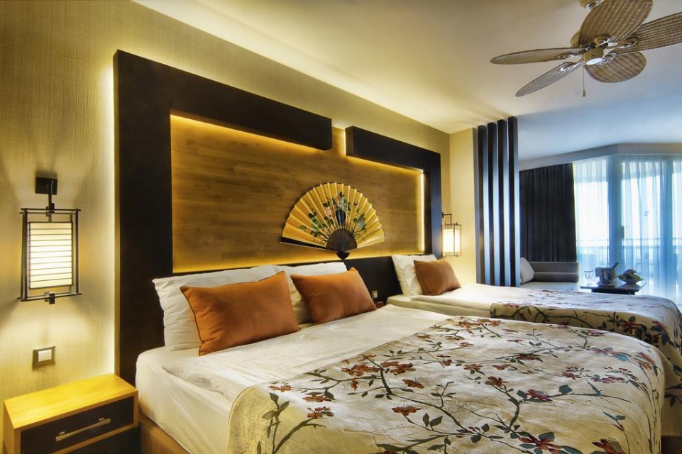 نمای داخل اتاق