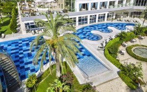 محوطه هتل محوطه هتل