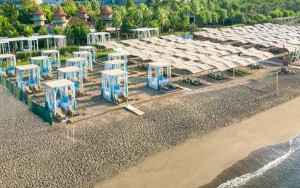 محوطه هتل محوطه هتل