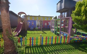 محوطه هتل محوطه هتل