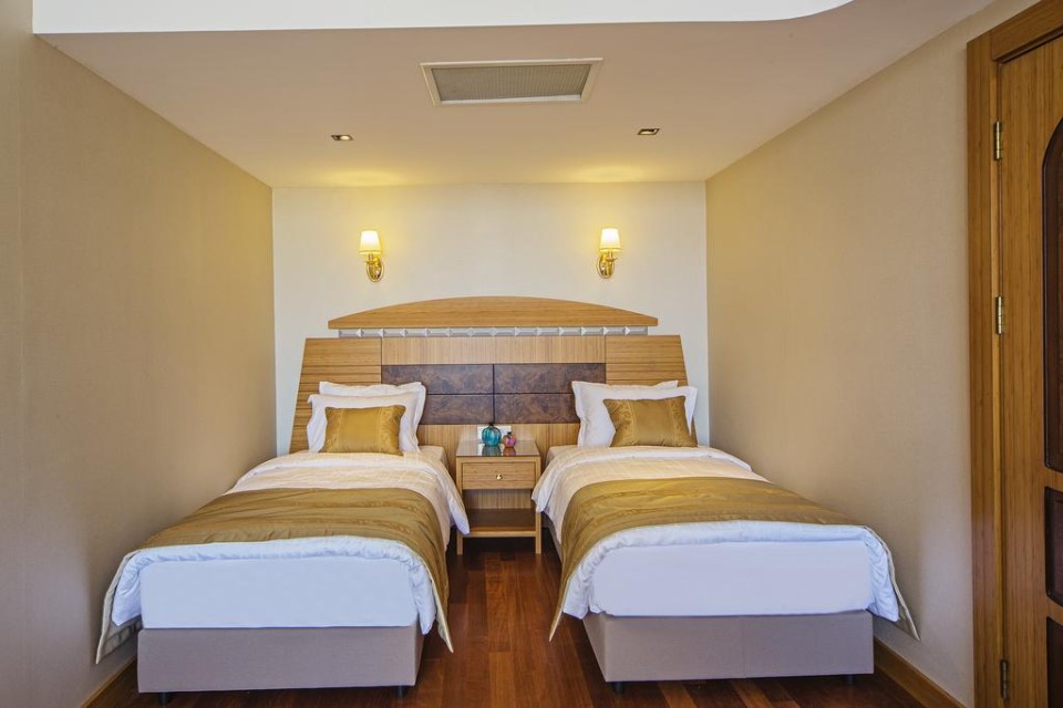 hotels-turkey-istanbul-Golden-Park-Hotel-اتاق14-26ba2c9637d85cfabc7a35aea816c669.jpg